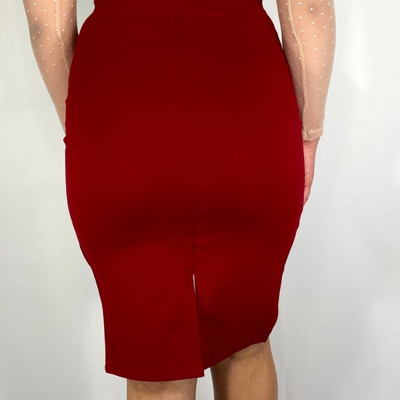Pencil red stretchy midi Skirt w/slit - Picture 2 of 3